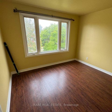 Photo 3 at 167 Magnolia Avenue, Kennedy Park, Toronto
