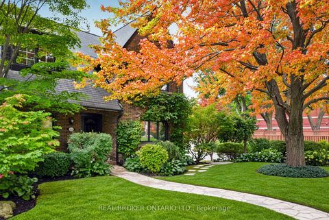Photo 1 at 69 Chaplin Crescent, Eglinton, Toronto