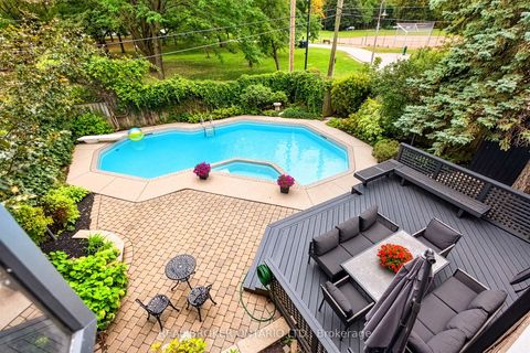 Photo 41 at 69 Chaplin Crescent, Eglinton, Toronto
