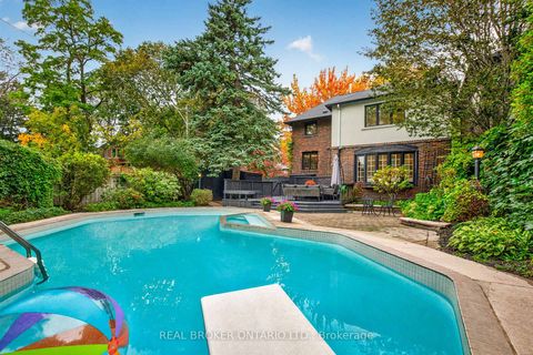 Photo 42 at 69 Chaplin Crescent, Eglinton, Toronto