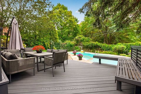 Photo 46 at 69 Chaplin Crescent, Eglinton, Toronto