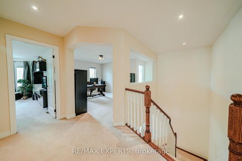 Photo 20 at 6 Elyssa Drive, Bayview Hill, Richmond Hill