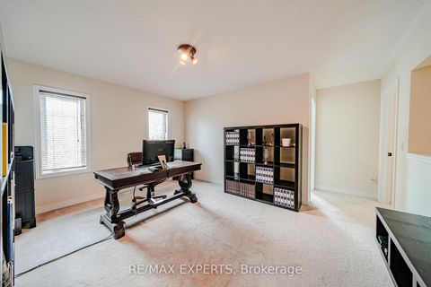 Photo 21 at 6 Elyssa Drive, Bayview Hill, Richmond Hill