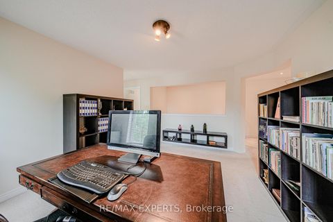 Photo 22 at 6 Elyssa Drive, Bayview Hill, Richmond Hill