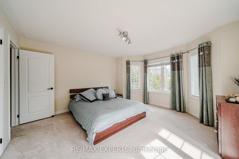 Photo 39 at 6 Elyssa Drive, Bayview Hill, Richmond Hill