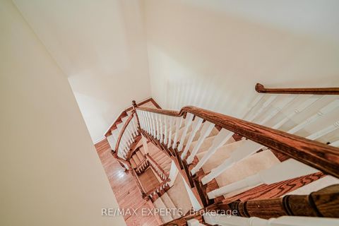 Photo 41 at 6 Elyssa Drive, Bayview Hill, Richmond Hill
