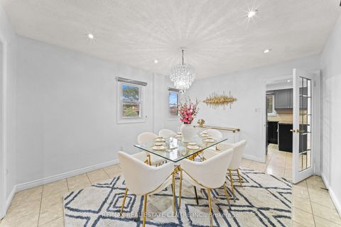 Photo 10 at 2 Hollyburn Court, West Woodbridge, Vaughan