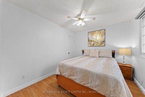 Photo 29 at 2 Hollyburn Court, West Woodbridge, Vaughan