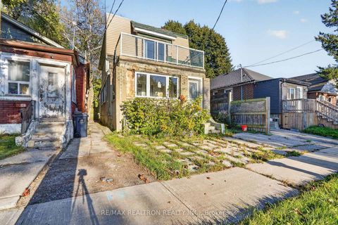 Photo 2 at 159 Eastwood Avenue, Cliffside, Toronto