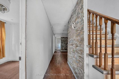 Photo 5 at 159 Eastwood Avenue, Cliffside, Toronto