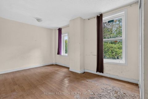 Photo 20 at 159 Eastwood Avenue, Cliffside, Toronto