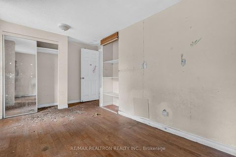 Photo 21 at 159 Eastwood Avenue, Cliffside, Toronto
