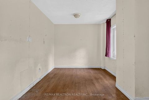 Photo 22 at 159 Eastwood Avenue, Cliffside, Toronto