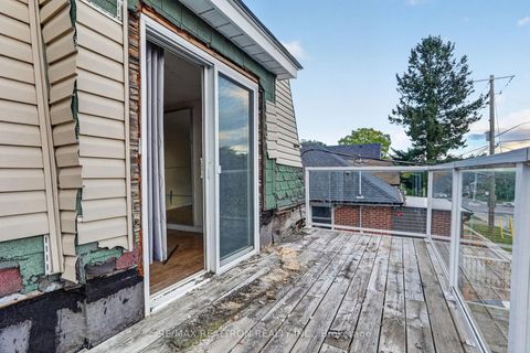 Photo 28 at 159 Eastwood Avenue, Cliffside, Toronto