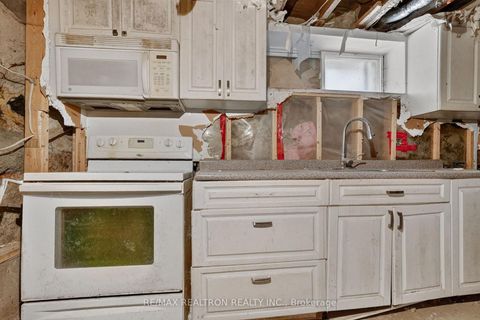 Photo 36 at 159 Eastwood Avenue, Cliffside, Toronto