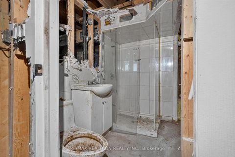 Photo 38 at 159 Eastwood Avenue, Cliffside, Toronto
