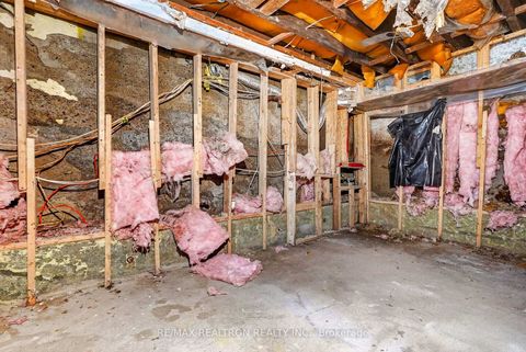 Photo 42 at 159 Eastwood Avenue, Cliffside, Toronto