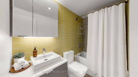 Photo 11 at 301 - 170 Bayview Avenue, Moss Park, Toronto