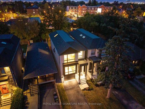 Photo 2 at 62 Ash Crescent, Long Branch, Toronto