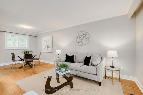 Photo 3 at 11 Bellbury Crescent, Don Valley Village, Toronto