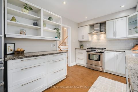 Photo 7 at 11 Bellbury Crescent, Don Valley Village, Toronto