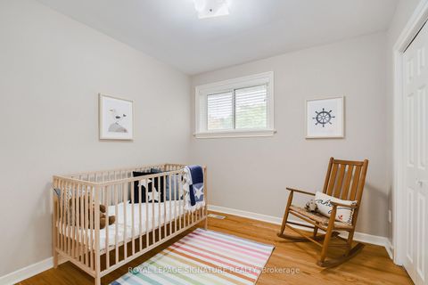 Photo 13 at 11 Bellbury Crescent, Don Valley Village, Toronto