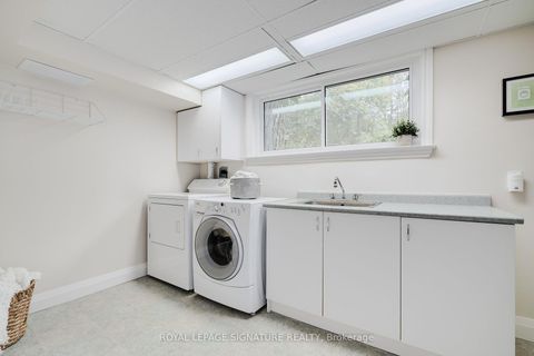 Photo 20 at 11 Bellbury Crescent, Don Valley Village, Toronto