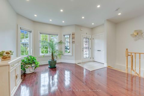 Photo 4 at 25 Pinecliff Crescent, Ardagh, Barrie