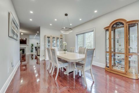 Photo 7 at 25 Pinecliff Crescent, Ardagh, Barrie
