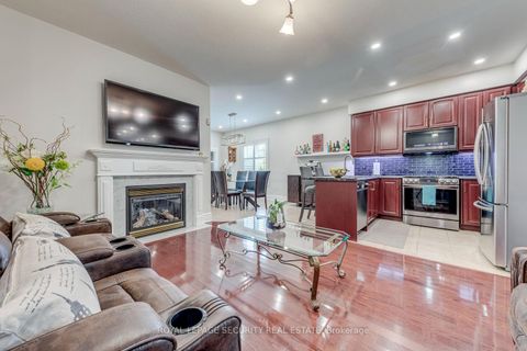 Photo 11 at 25 Pinecliff Crescent, Ardagh, Barrie