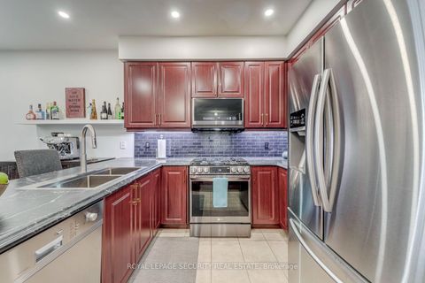 Photo 14 at 25 Pinecliff Crescent, Ardagh, Barrie