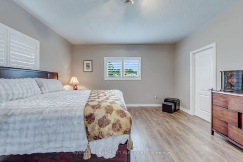 Photo 21 at 25 Pinecliff Crescent, Ardagh, Barrie