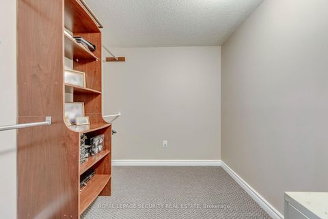 Photo 31 at 25 Pinecliff Crescent, Ardagh, Barrie