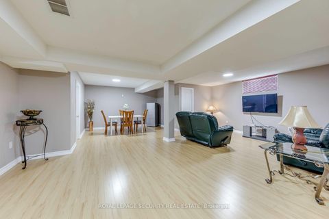 Photo 35 at 25 Pinecliff Crescent, Ardagh, Barrie
