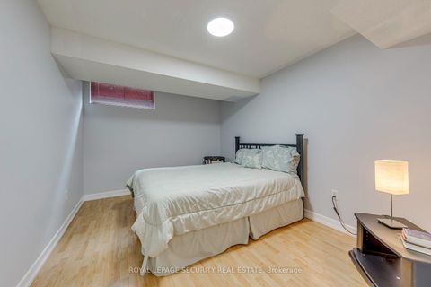 Photo 39 at 25 Pinecliff Crescent, Ardagh, Barrie