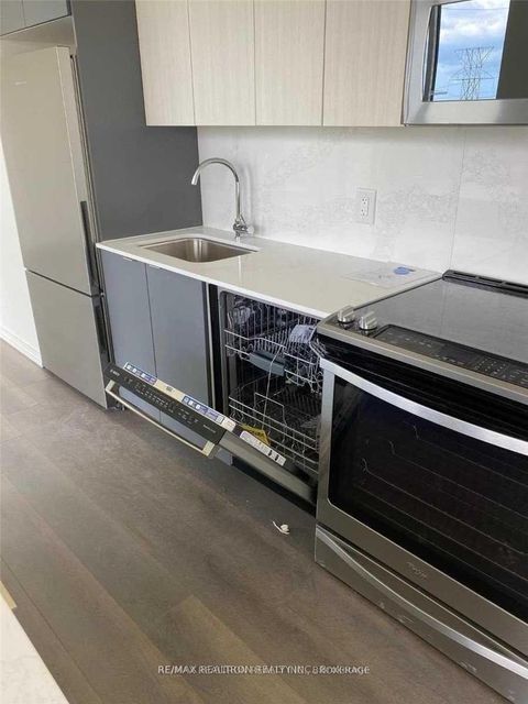 Photo 3 at 809 - 3237 Bayview Avenue, Steeles, Toronto