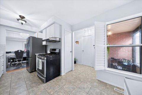 Photo 6 at 82 Pennyhill Drive, Malvern, Toronto