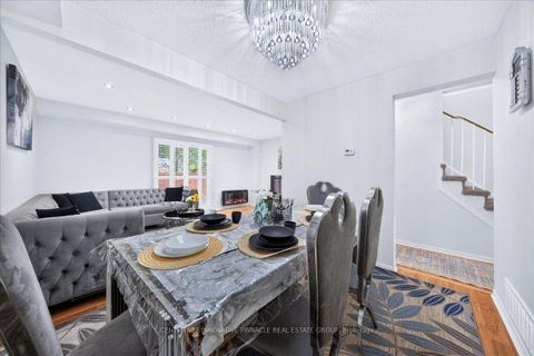 Photo 10 at 82 Pennyhill Drive, Malvern, Toronto
