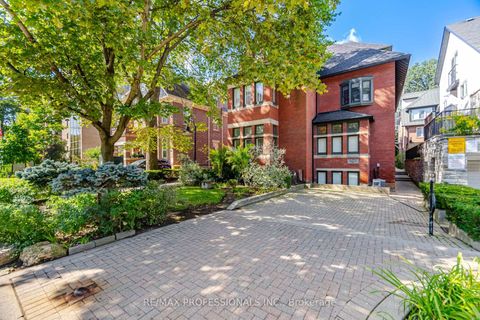 Photo 1 at 10 - 228 St George Street, Annex, Toronto