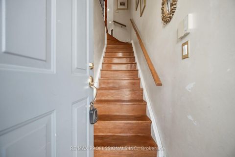 Photo 4 at 10 - 228 St George Street, Annex, Toronto
