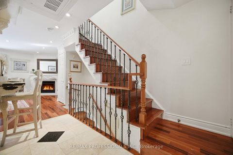 Photo 17 at 10 - 228 St George Street, Annex, Toronto