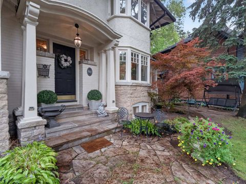 Photo 1 at 91 Braemore Gardens, Wychwood, Toronto