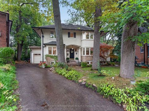 Photo 2 at 91 Braemore Gardens, Wychwood, Toronto