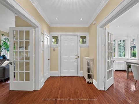 Photo 3 at 91 Braemore Gardens, Wychwood, Toronto