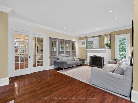 Photo 5 at 91 Braemore Gardens, Wychwood, Toronto