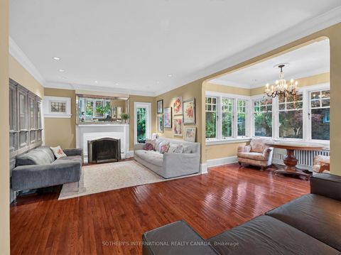 Photo 8 at 91 Braemore Gardens, Wychwood, Toronto