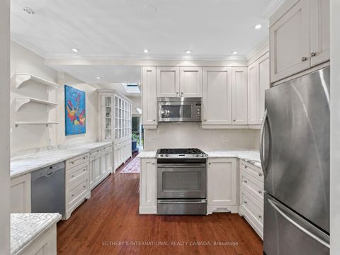 Photo 13 at 91 Braemore Gardens, Wychwood, Toronto
