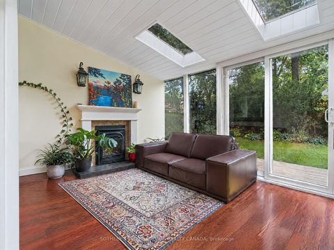 Photo 14 at 91 Braemore Gardens, Wychwood, Toronto