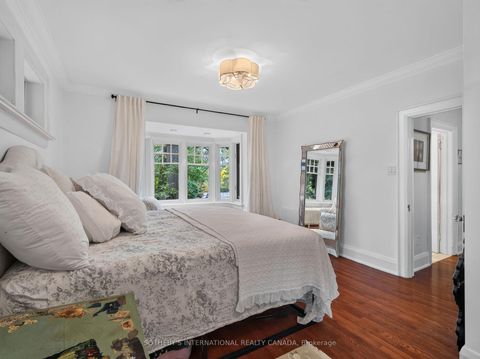 Photo 16 at 91 Braemore Gardens, Wychwood, Toronto
