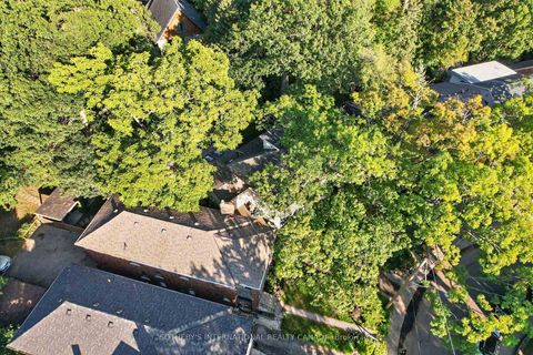 Photo 26 at 91 Braemore Gardens, Wychwood, Toronto